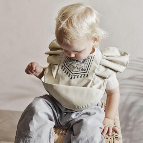 ANGEL WING BIB